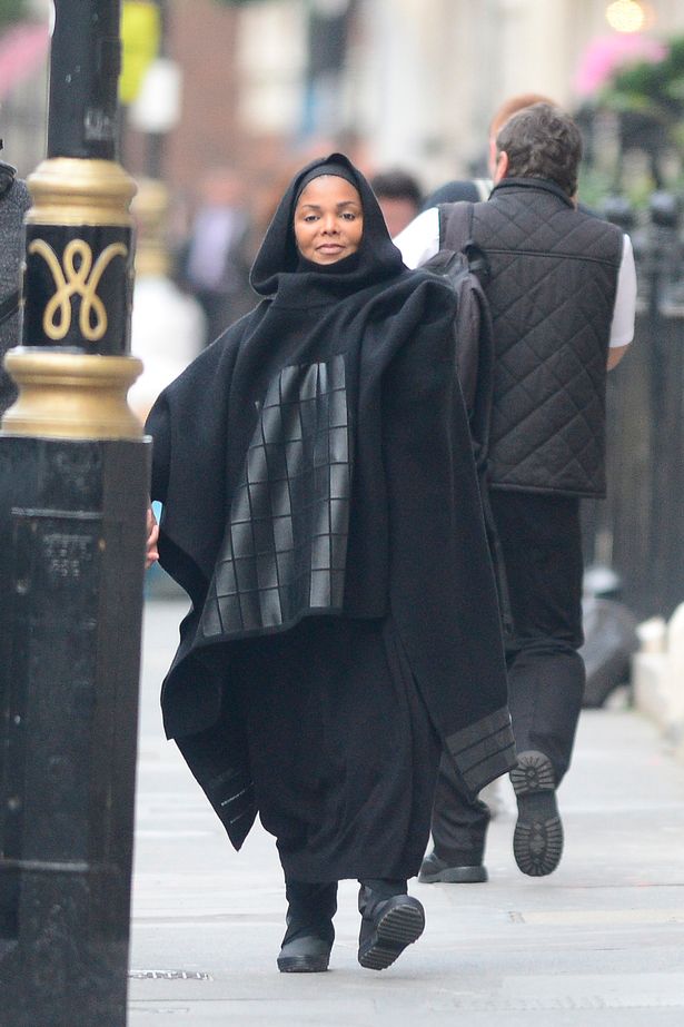 PAY-Heavily-pregnant-Janet-Jackson.jpg